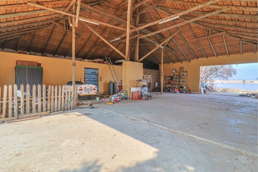 8 Bedroom Property for Sale in Oranjeville Free State